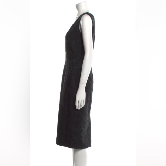 Dolce & Gabbana Scoop Neck Midi Length Dress. Size M - Picture 2 of 7
